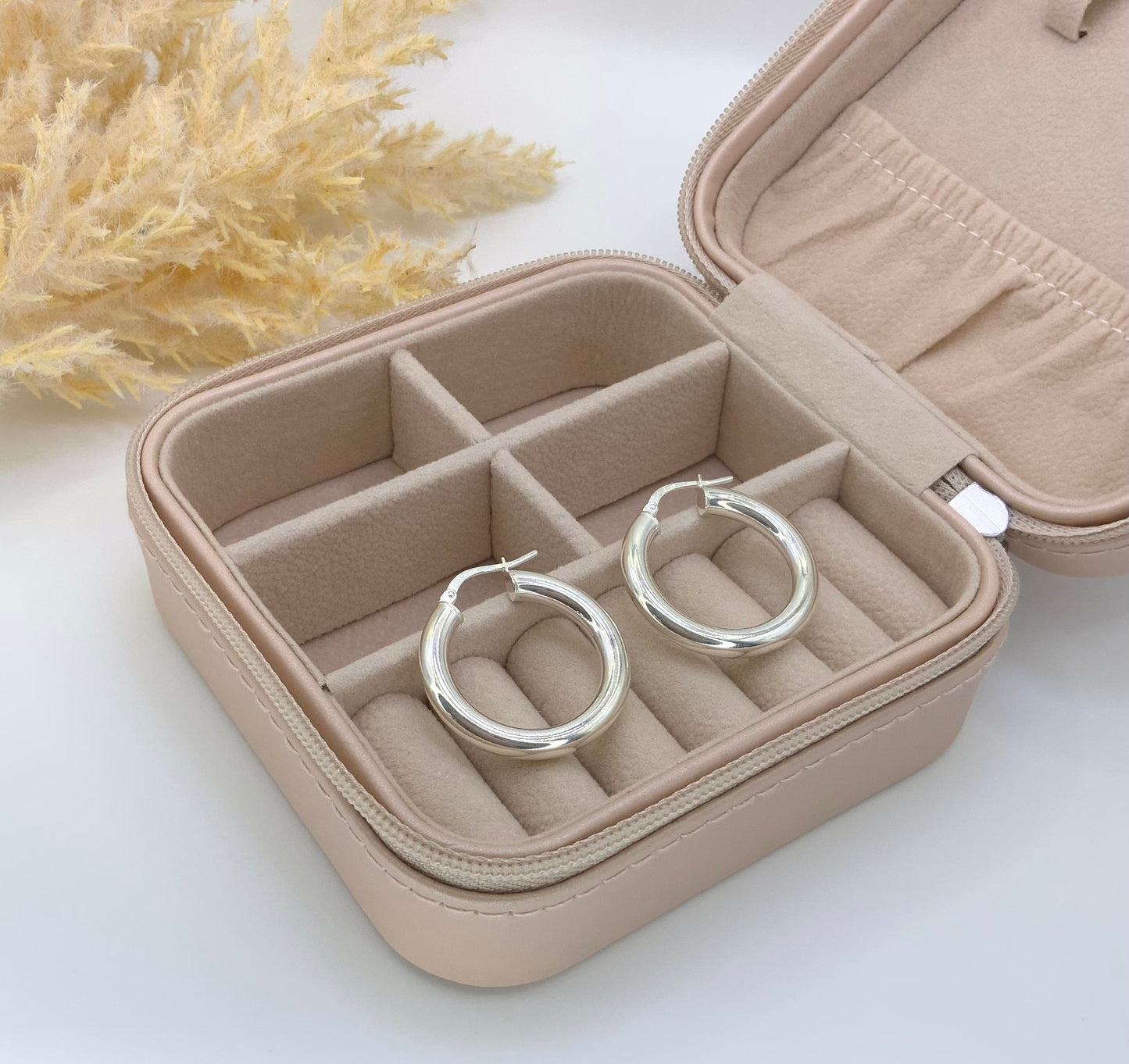 Ada Hoops Tube