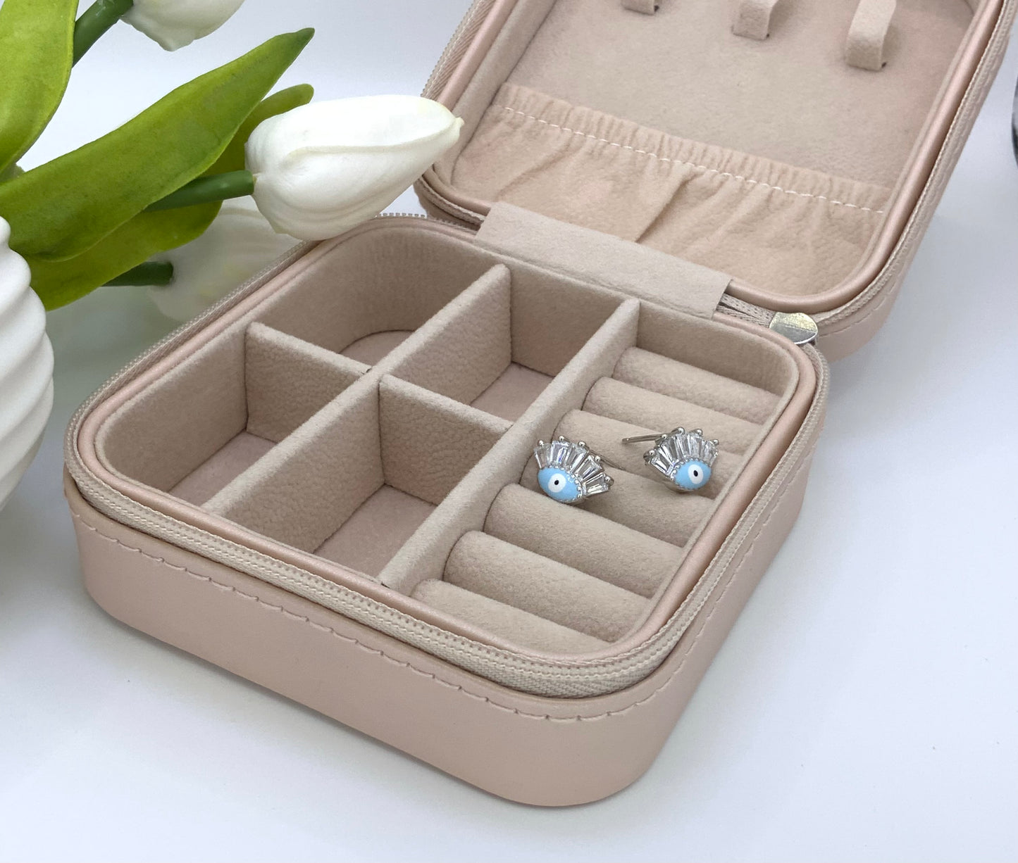 Ada Eyes Stud Earrings Sterling Silver 925
