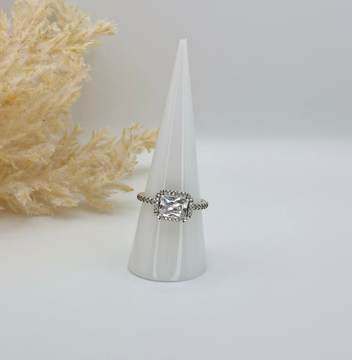 Carmen Ring