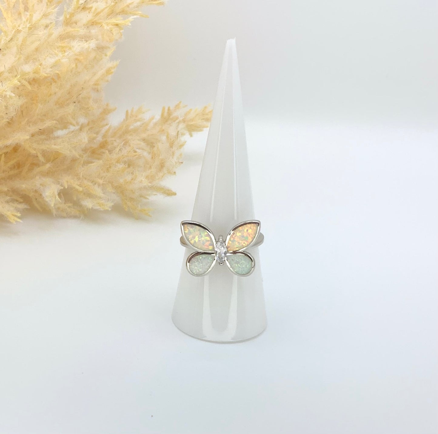 Lucia Opalo Ring