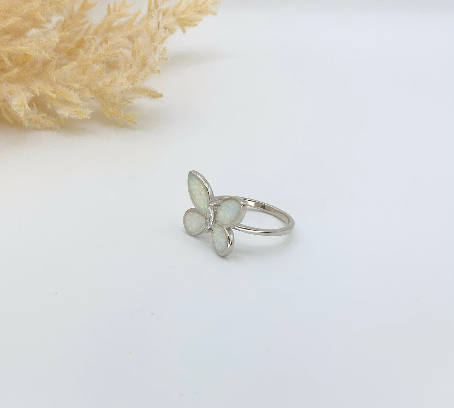 Lucia Opalo Ring
