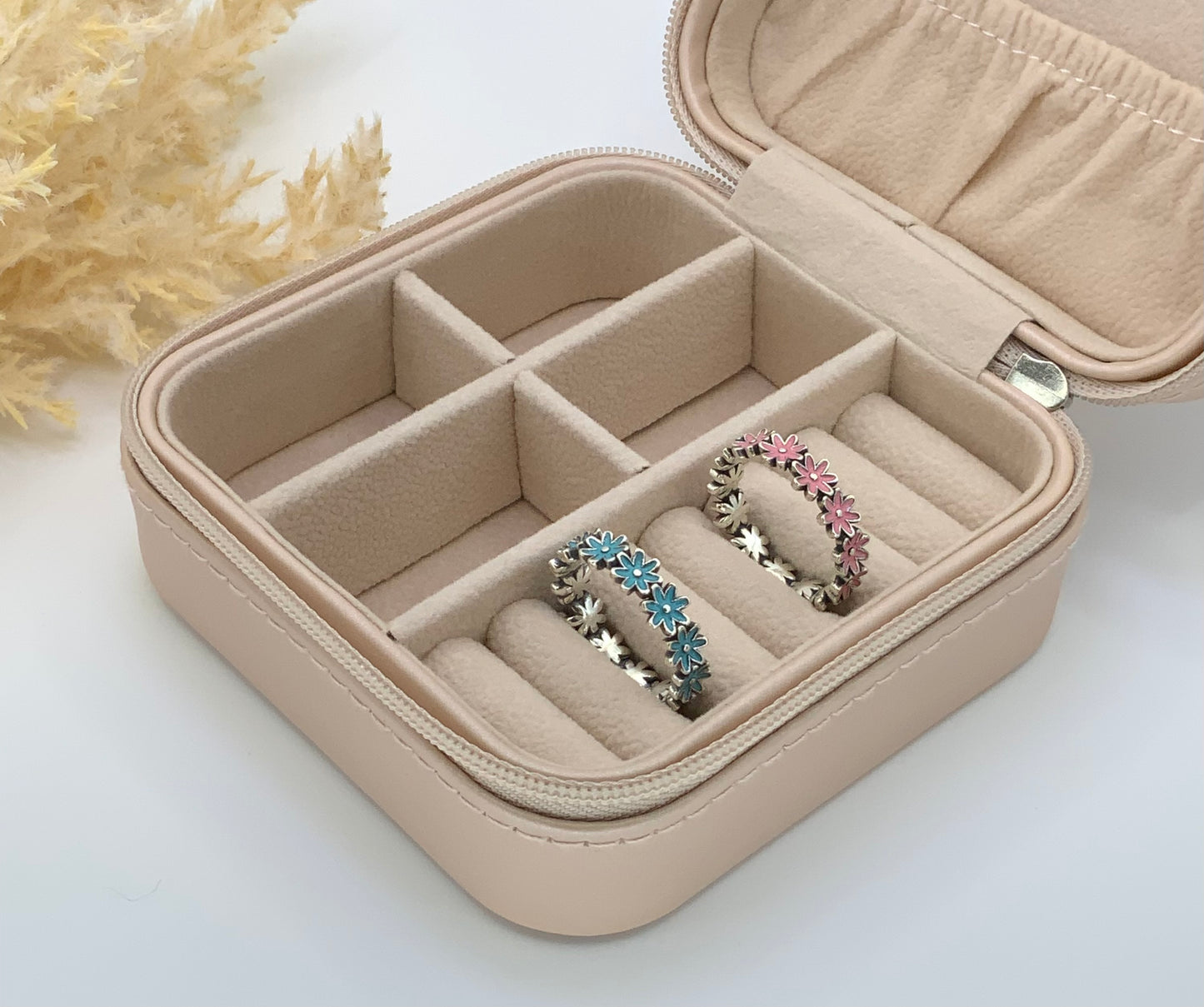 Daisy Ring