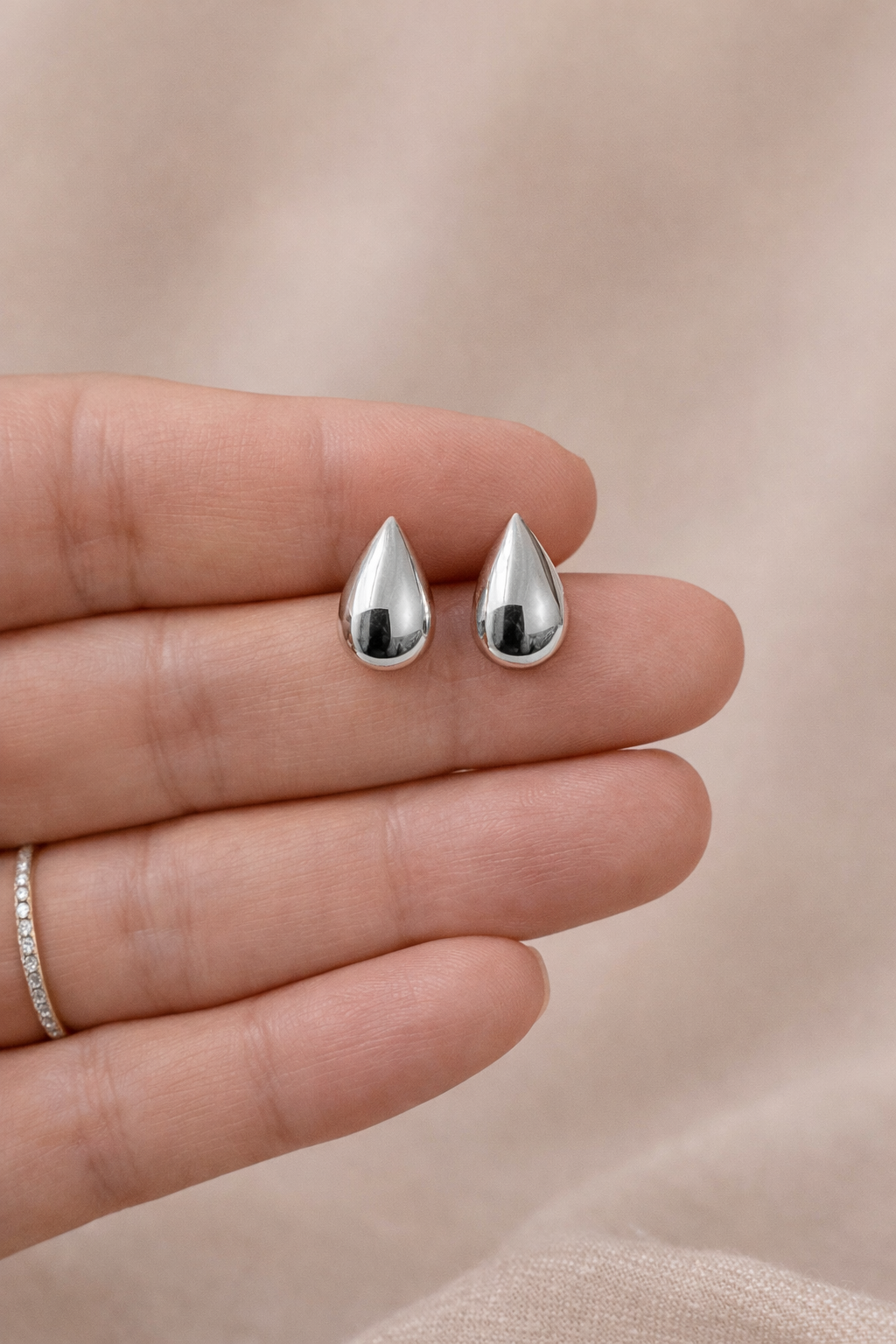 Brenda l Stud Earrings Sterling Silver 925