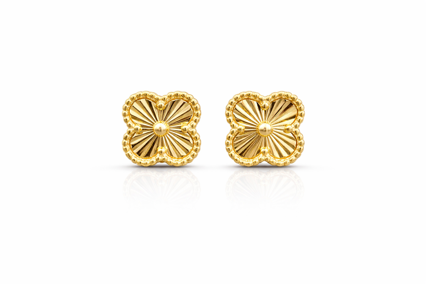 Trebol Stud Earring Medium 925 Sterling Silver -10mm