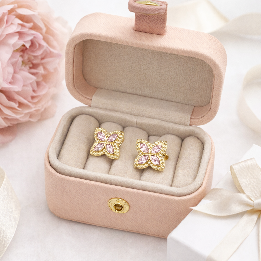 Peonía Clover Stud Earrings Sterling Silver 925