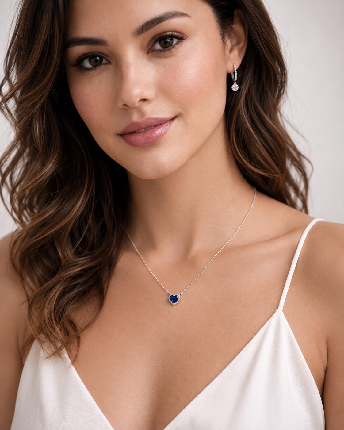 Reversible Heart Necklace – Sapphire & Crystal (Double-Sided) 10mm