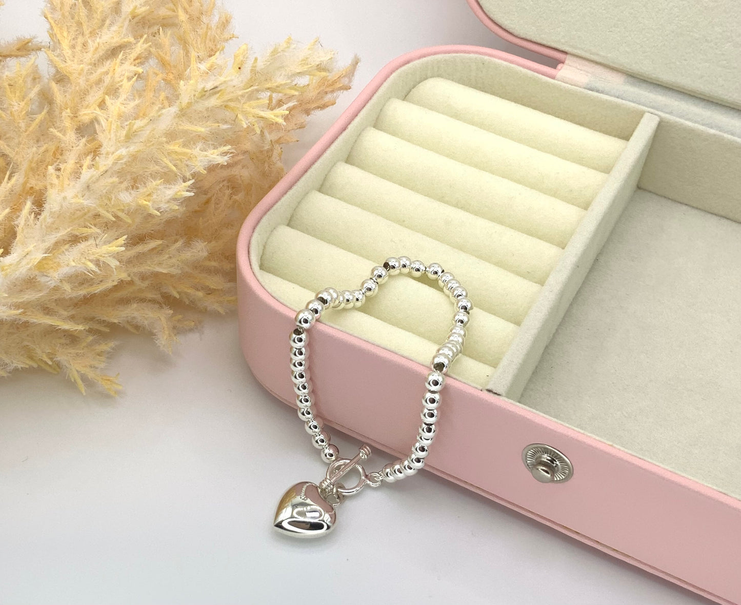 Sweet Heart Beaded Bracelet