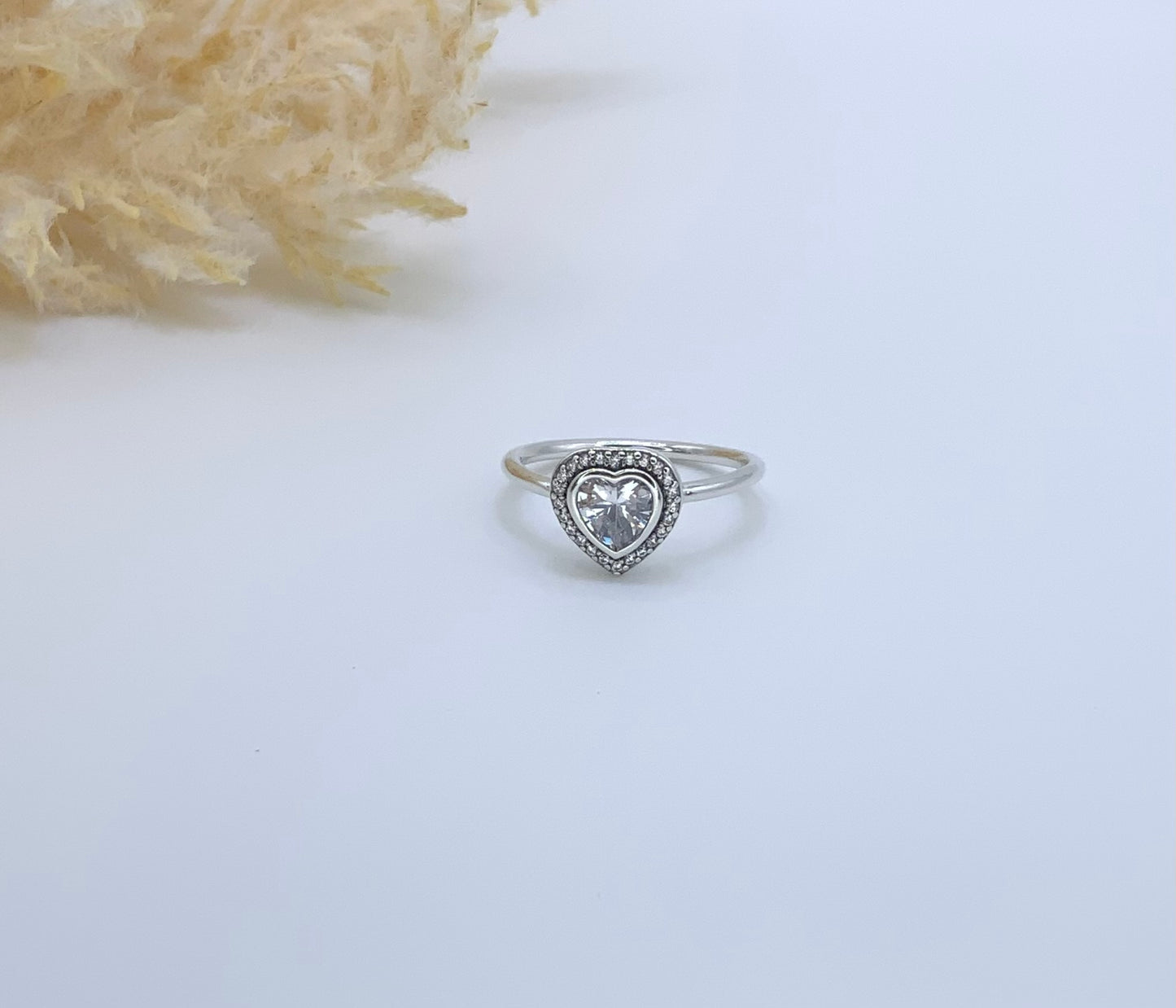 Evelyn Ring Heart