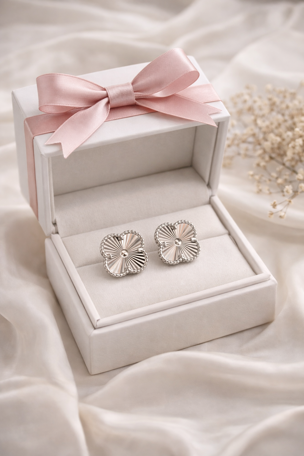 Clover Mirror Stud Earrings – 925 Sterling Silver -11mm