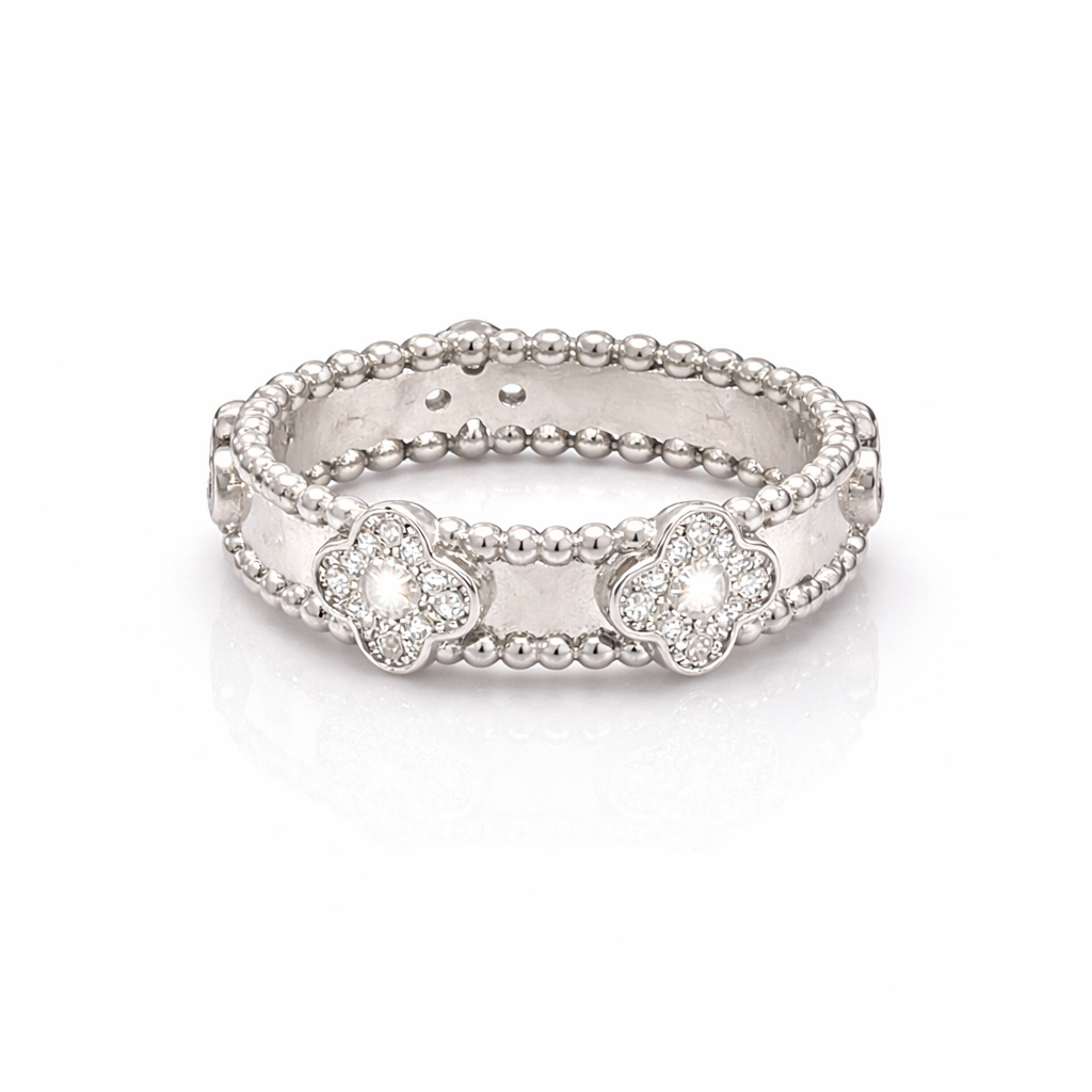 Clover Ring