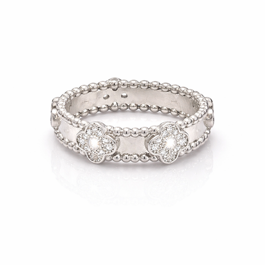 Clover Ring