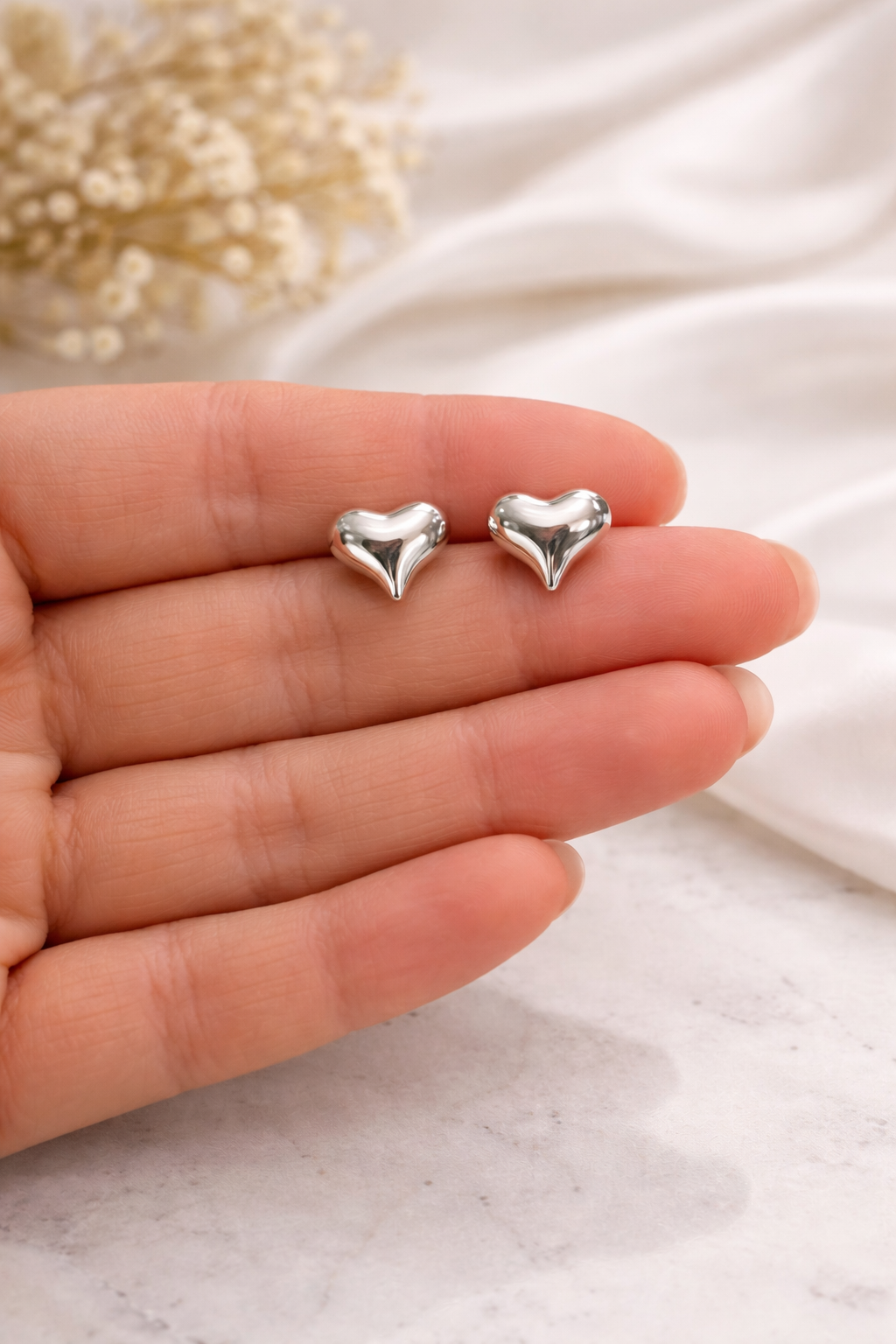 Giulia Stud Heart Earrings Sterling Silver 925 - 10.5mm