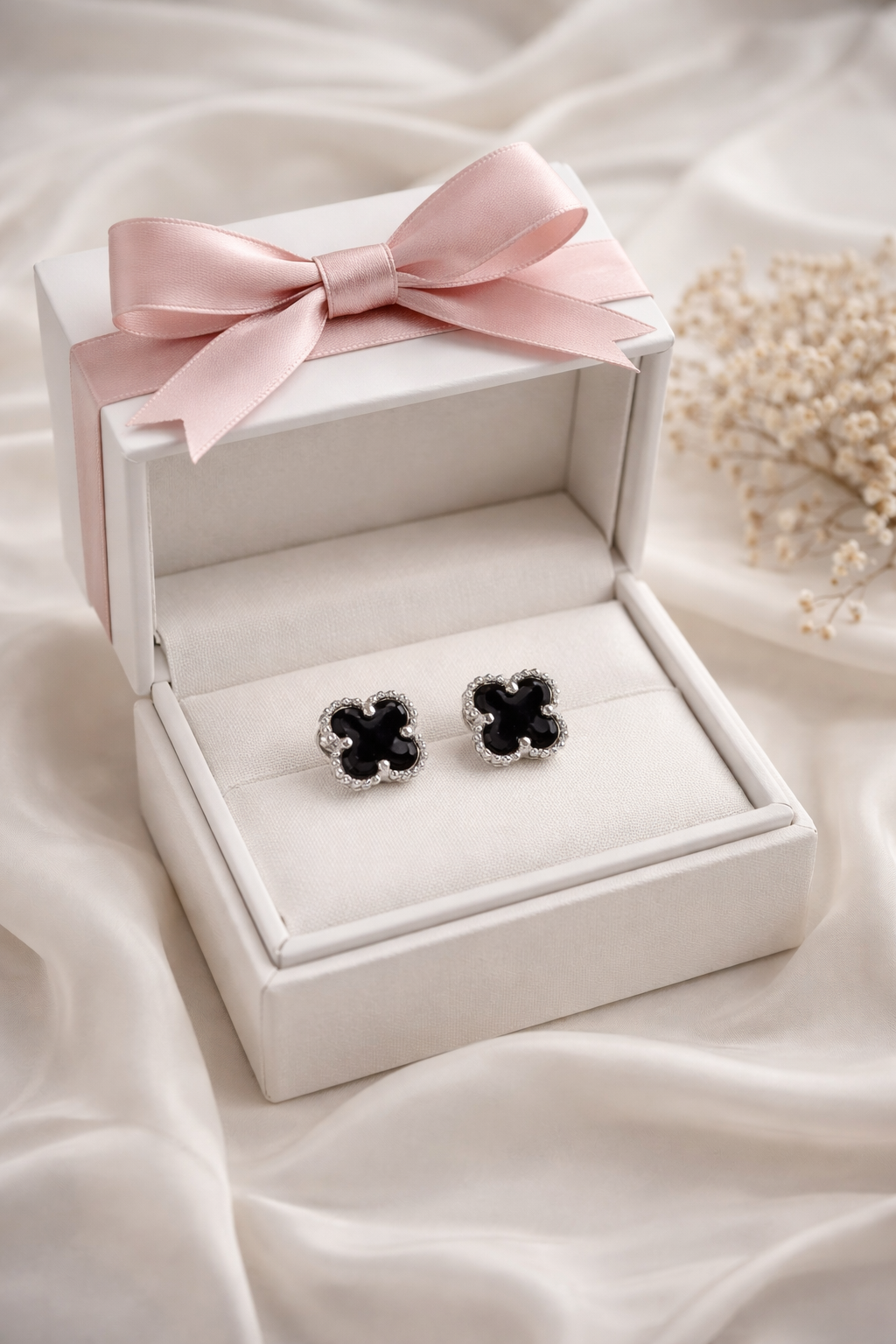 Trebol Stud Earring Medium 925 Sterling Silver -10mm